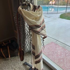 Elegant Cream and Brown Scarf